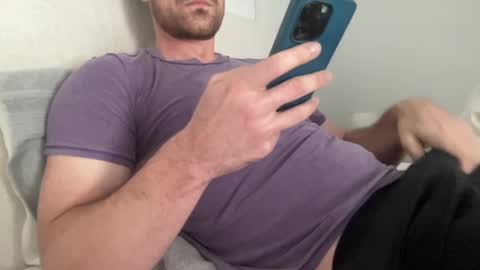 Snapshot of bigcollegecock69690 chatting on 12.11.24 bigcollegecock69690 online show from 12.11.24