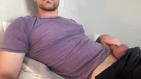 Snapshot of bigcollegecock69690 chatting on 01.24.25 bigcollegecock69690 online show from 01.24.25