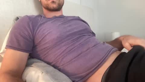 Snapshot of bigcollegecock69690 chatting on 01.31.25 bigcollegecock69690 online show from 01.31.25