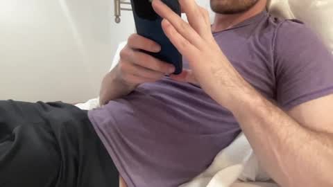 Snapshot of bigcollegecock69690 chatting on 02.05.25 bigcollegecock69690 online show from 02.05.25