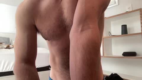 Snapshot of bigcollegecock69690 chatting on 02.18.25 bigcollegecock69690 online show from 02.18.25