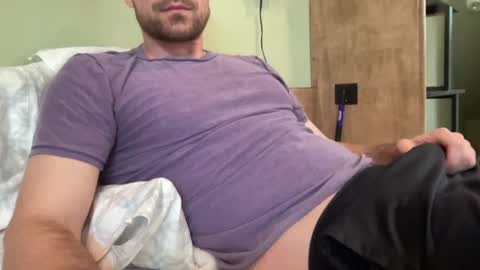 Snapshot of bigcollegecock69690 chatting on 03.04.25 bigcollegecock69690 online show from 03.04.25