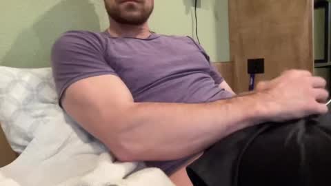 Snapshot of bigcollegecock69690 chatting on 03.06.25 bigcollegecock69690 online show from 03.06.25