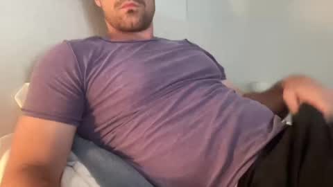 Snapshot of bigcollegecock69690 chatting on 09.09.25 bigcollegecock69690 online show from 09.09.25