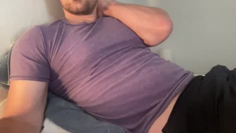 Snapshot of bigcollegecock69690 chatting on 10.03.25 bigcollegecock69690 online show from 10.03.25