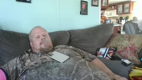 Snapshot of bigcummer4u803 chatting on 02.04.25 Tiny online show from 02.04.25