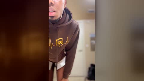 Snapshot of bigdickcumslut99 chatting on 02.09.26 antwan online show from 02.09.26