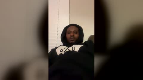 Snapshot of bigdickdaddy9090118099 chatting on 05.23.26 bigdickdaddy9090118099 online show from 05.23.26