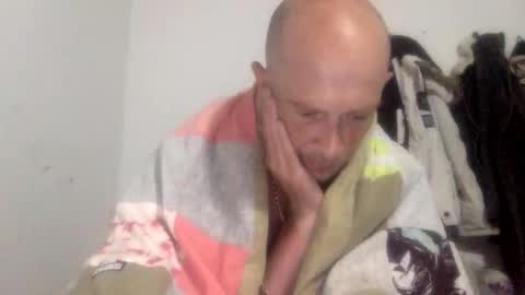 Snapshot of bigdickdangles472924 chatting on 05.24.26 bigdickdangles472924 online show from 05.24.26