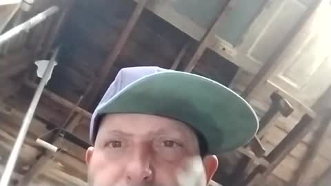 Snapshot of bigdickjeffrey3t chatting on 02.15.25 Biggertjenyou online show from 02.15.25