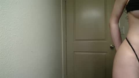 Snapshot of bigdicktrannynicole chatting on 05.27.26 bigdicktrannynicole online show from 05.27.26