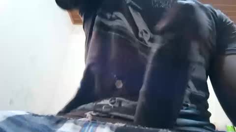 Snapshot of bigdja2001 chatting on 10.11.25 bigdja2001 online show from 10.11.25