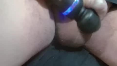 Snapshot of bigdoglog chatting on 10.27.25 BigDog online show from 10.27.25