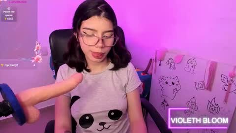 Snapshot of bigfinger125 chatting on 02.06.26 Lucy and Fred online show from 02.06.26