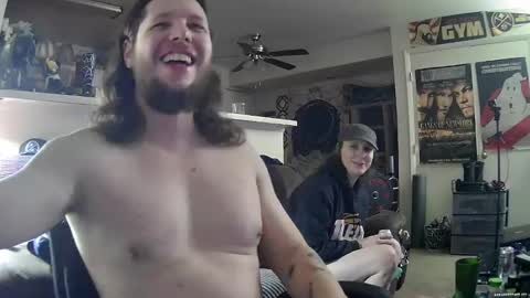 biggerisbetter21 online show from 12.13.24