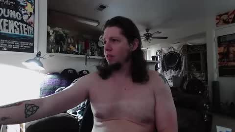 biggerisbetter21 online show from 09.22.25