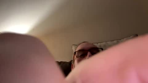 Snapshot of biggloves4bighands chatting on 09.23.25 biggloves4bighands online show from 09.23.25