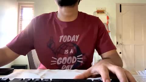 bighandsomesatisfy online show from 01.05.25