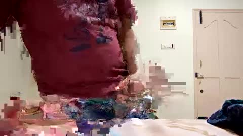 bighandsomesatisfy online show from 01.25.25