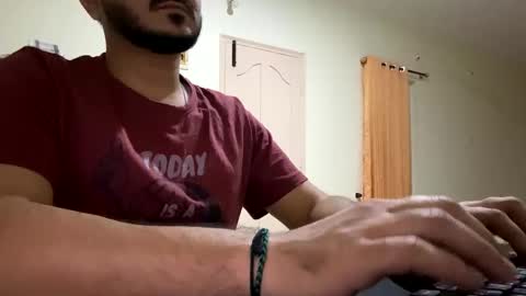 bighandsomesatisfy online show from 02.07.25