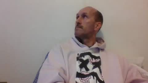 Snapshot of bighugemouthful chatting on 01.10.25 Chaz online show from 01.10.25