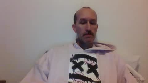 Snapshot of bighugemouthful chatting on 01.10.25 Chaz online show from 01.10.25