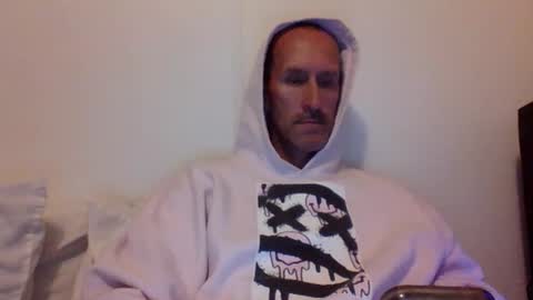 Snapshot of bighugemouthful chatting on 09.17.25 Chaz online show from 09.17.25