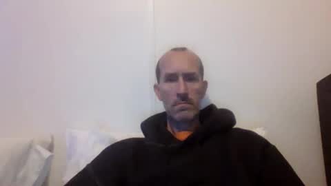 Snapshot of bighugemouthful chatting on 11.13.25 Chaz online show from 11.13.25