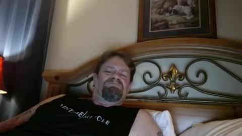 Snapshot of bigload1972 chatting on 11.22.25 bigload1972 online show from 11.22.25