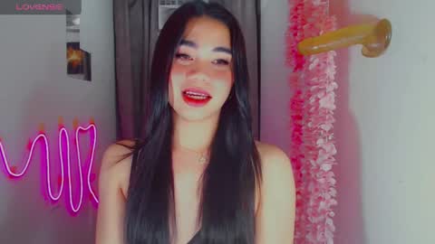 kiaaannaaaa online show from 04.15.26