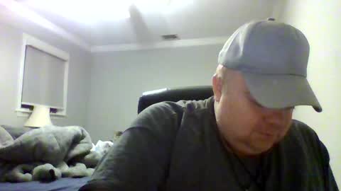 Snapshot of bigred_nyc chatting on 11.20.25 Big Red online show from 11.20.25