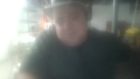Snapshot of bigred_nyc chatting on 12.19.25 Big Red online show from 12.19.25