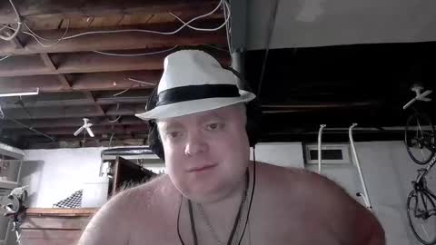 Snapshot of bigred_nyc chatting on 03.12.26 Big Red online show from 03.12.26