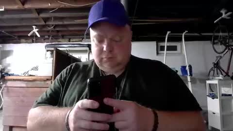 Snapshot of bigred_nyc chatting on 05.27.26 Big Red online show from 05.27.26
