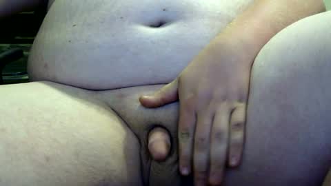 Snapshot of bigsexxy37 chatting on 07.27.26 bigsexxy37 online show from 07.27.26