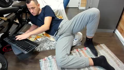 Snapshot of bigsshark chatting on 01.09.25 bigsshark online show from 01.09.25