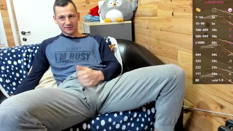 Snapshot of bigsshark chatting on 02.03.25 bigsshark online show from 02.03.25