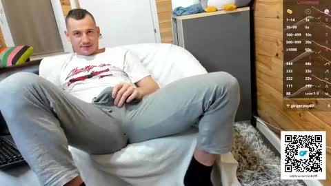 Snapshot of bigsshark chatting on 02.24.25 bigsshark online show from 02.24.25