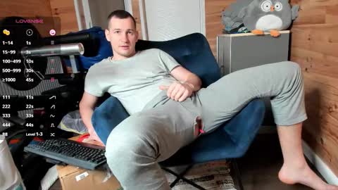 Snapshot of bigsshark chatting on 02.22.26 bigsshark online show from 02.22.26