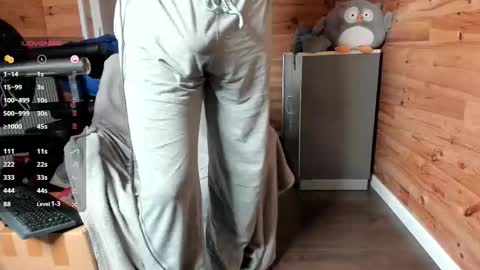 Snapshot of bigsshark chatting on 02.27.26 bigsshark online show from 02.27.26