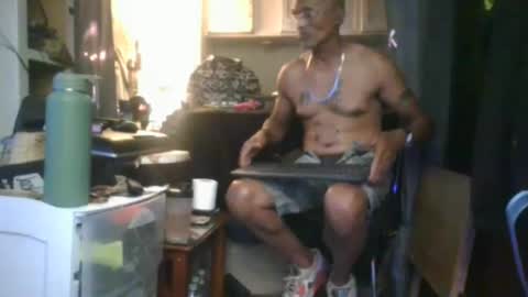 Snapshot of bigsteppa2027 chatting on 10.17.25 bigsteppa2027 online show from 10.17.25