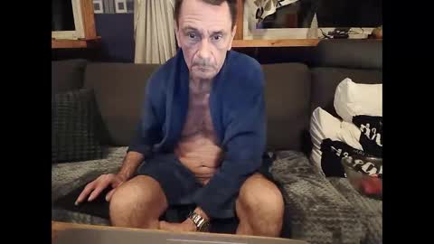 Snapshot of bigswe1 chatting on 12.22.24 bigswe1 online show from 12.22.24