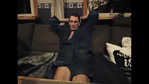 Snapshot of bigswe1 chatting on 12.27.24 bigswe1 online show from 12.27.24