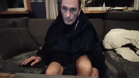 Snapshot of bigswe1 chatting on 03.04.25 bigswe1 online show from 03.04.25