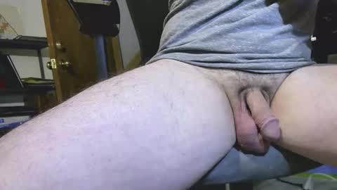 Snapshot of bigtiddysquirtfiend chatting on 05.10.26 BT SquirtFiend online show from 05.10.26