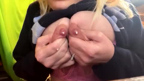 Snapshot of bigtits133 chatting on 03.02.26 bigtits133 online show from 03.02.26