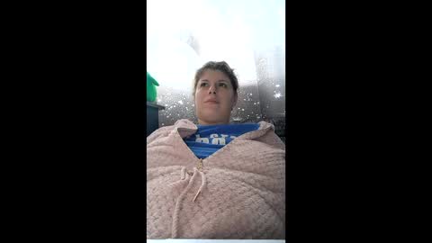 Snapshot of bigtitslala chatting on 12.21.25 bigtitslala online show from 12.21.25