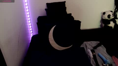 Nichole lights online show from 10.30.25