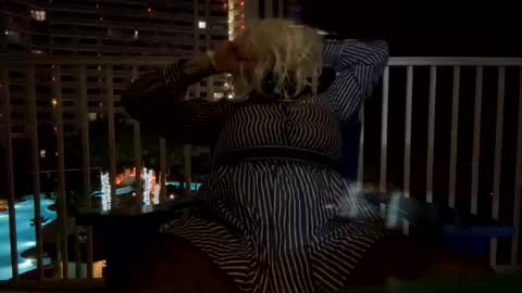 Snapshot of bigtxsissy chatting on 01.11.26 bigtxsissy online show from 01.11.26