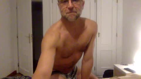 Snapshot of bigvega79 chatting on 04.11.26 bigvega79 online show from 04.11.26